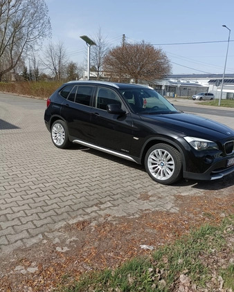 BMW X1 cena 37900 przebieg: 240000, rok produkcji 2010 z Nowa Sarzyna małe 781